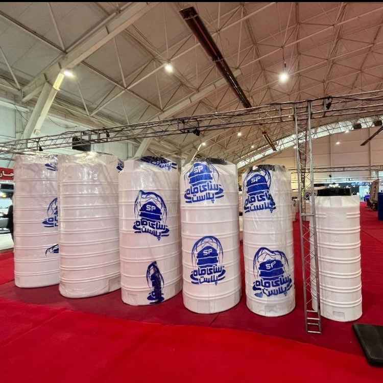 مخزن عمودی بلند